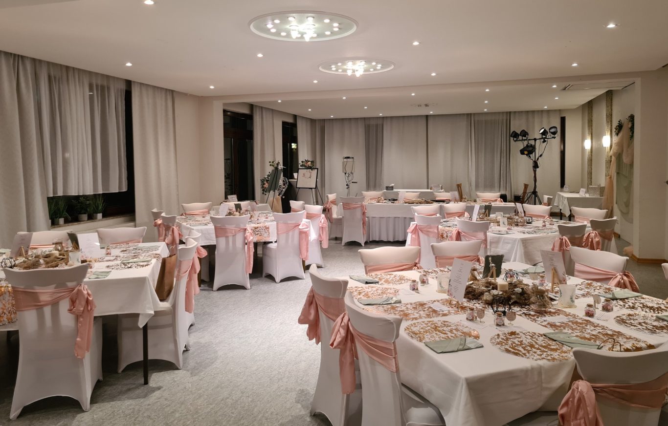 Nebenraum, Restaurant Treffpunkt 1721, Adenauerring 32, 76131 Karlsruhe Nebenraum, Restaurant Treffpunkt 1721, Adenauerring 32, 76131 Karlsruhe