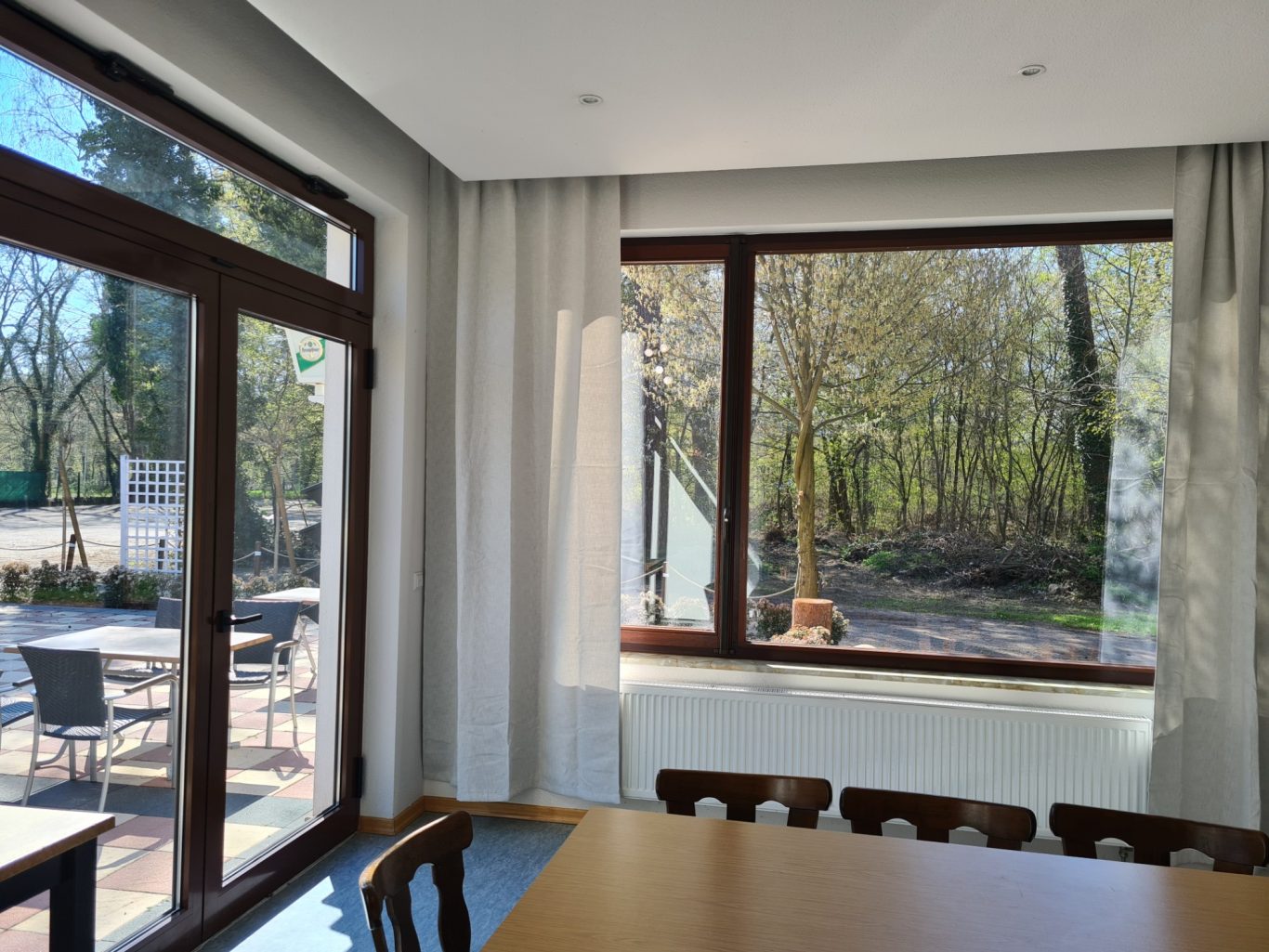 Nebenraum, Restaurant Treffpunkt 1721, Adenauerring 32, 76131 Karlsruhe Nebenraum, Restaurant Treffpunkt 1721, Adenauerring 32, 76131 Karlsruhe