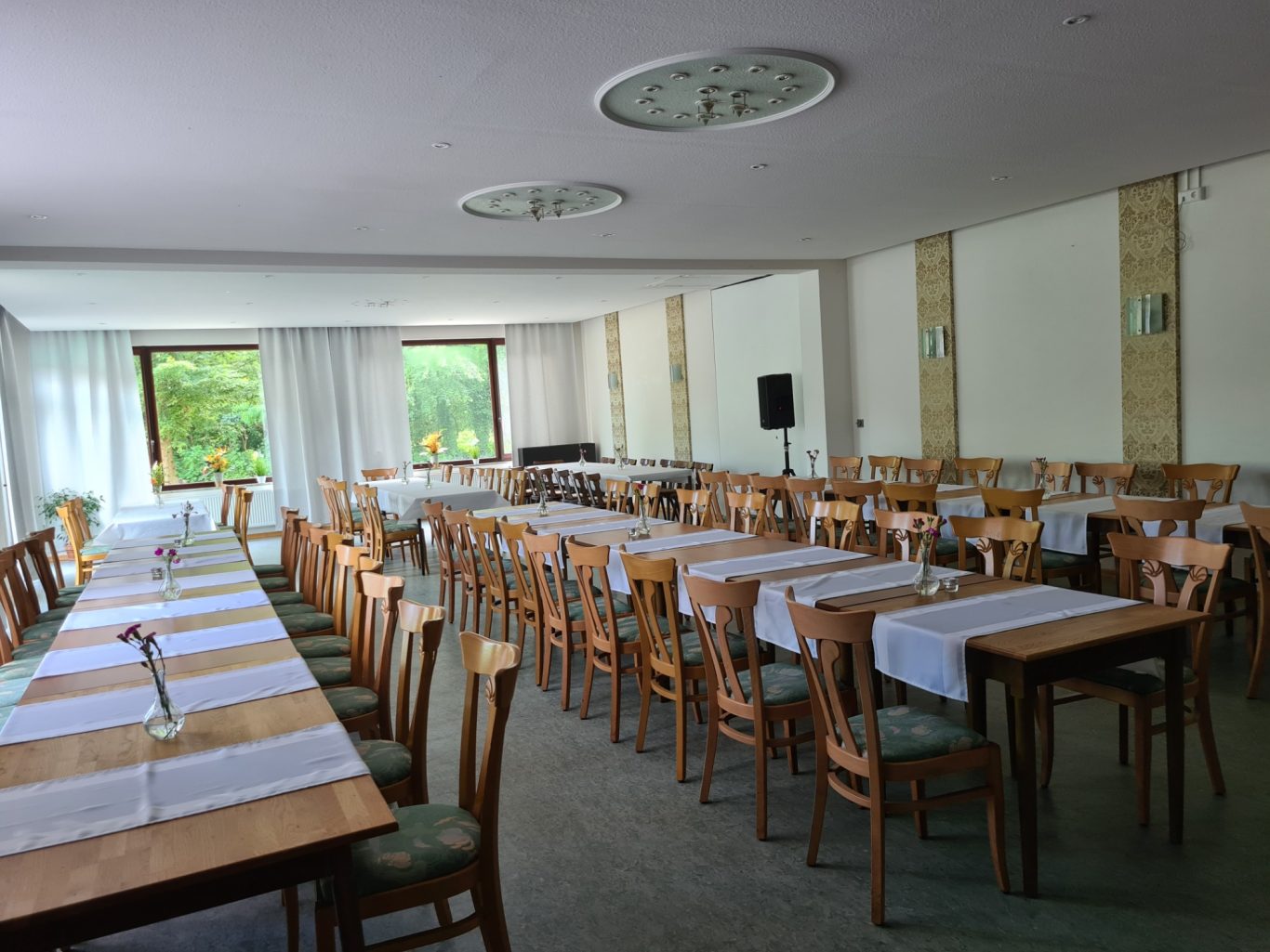 Nebenraum, Restaurant Treffpunkt 1721, Adenauerring 32, 76131 Karlsruhe Nebenraum, Restaurant Treffpunkt 1721, Adenauerring 32, 76131 Karlsruhe